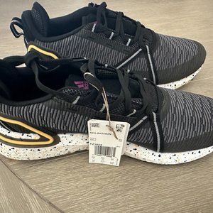 adidas Men's Solarthon Spikeless Golf Shoes